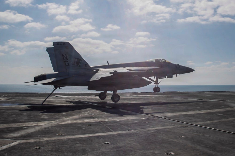 USS Abraham Lincoln (CVN 72) Flight Operations