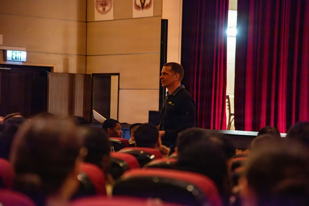 CEO of AER Michael A. Grinston visits GTA