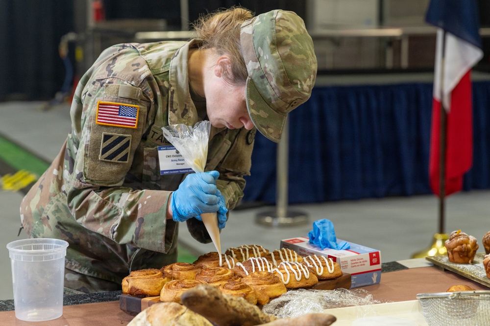 U.S. Army Reserve Cold Table Display