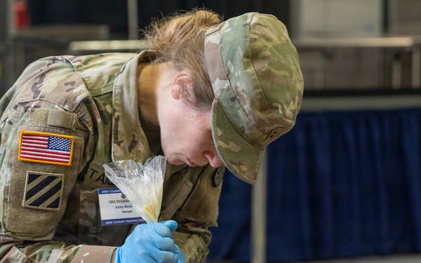 U.S. Army Reserve Cold Table Display