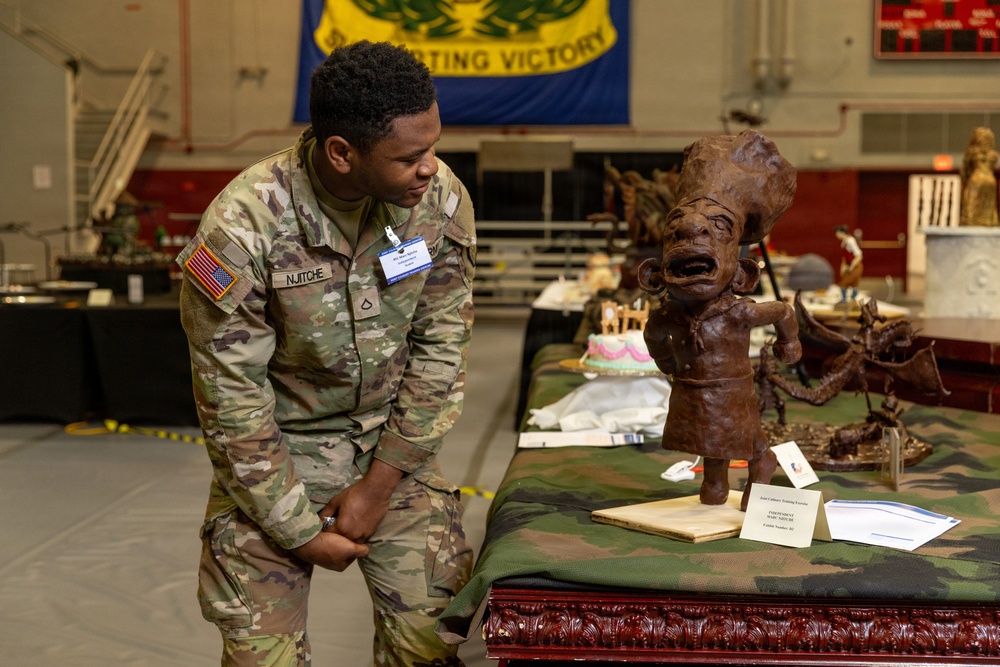 U.S. Army Reserve Cold Table Display