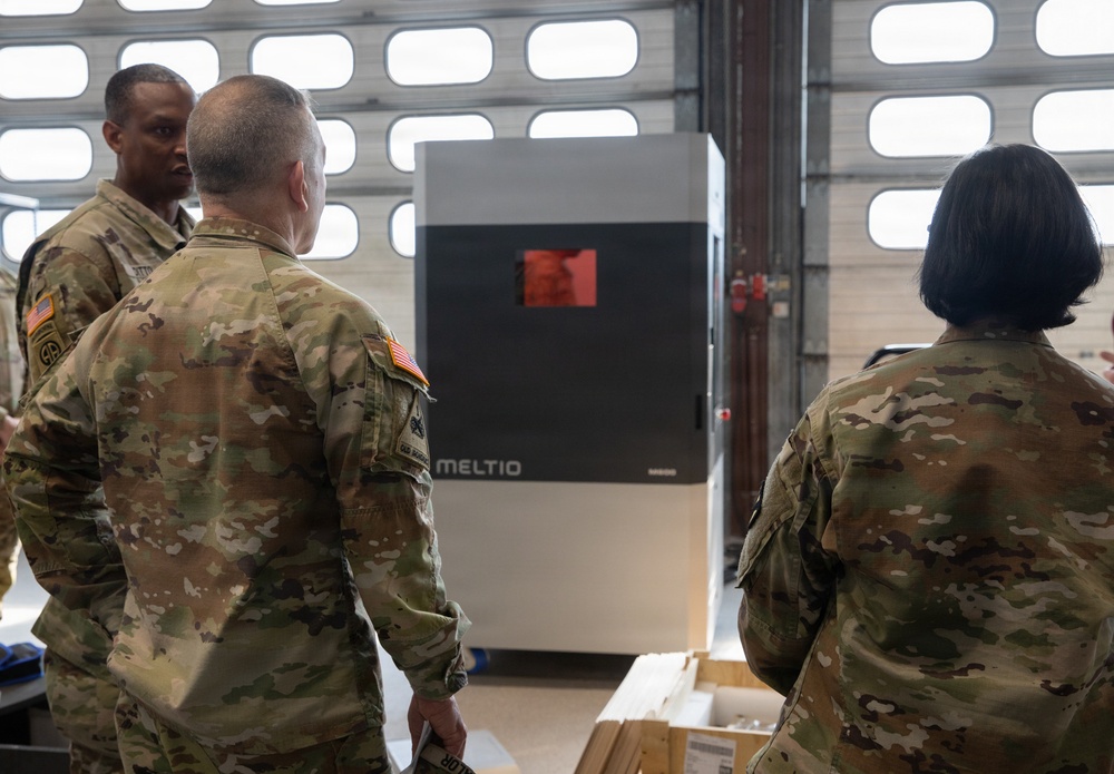 Senior Leaders Walk Through 21st Theater Sustainment Command Innovation Center