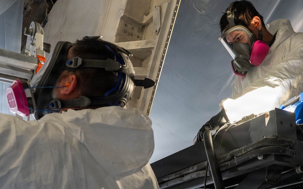 7 EMS performs first on-aircraft cold spray repair on B-1B Lancer