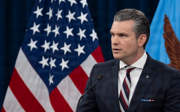 SW, CJCS Conduct Pentagon Press Briefing