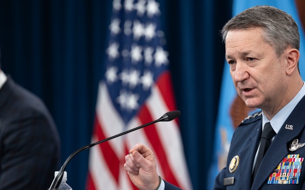 SW, CJCS Conduct Pentagon Press Briefing