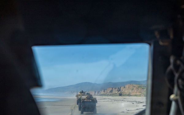 11th MEU Marines, Sailors Conduct Ship-to-Shore Operations