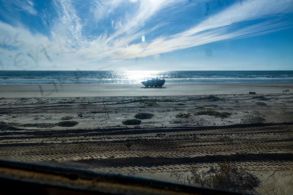 11th MEU Marines, Sailors Conduct Ship-to-Shore Operations