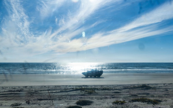 11th MEU Marines, Sailors Conduct Ship-to-Shore Operations