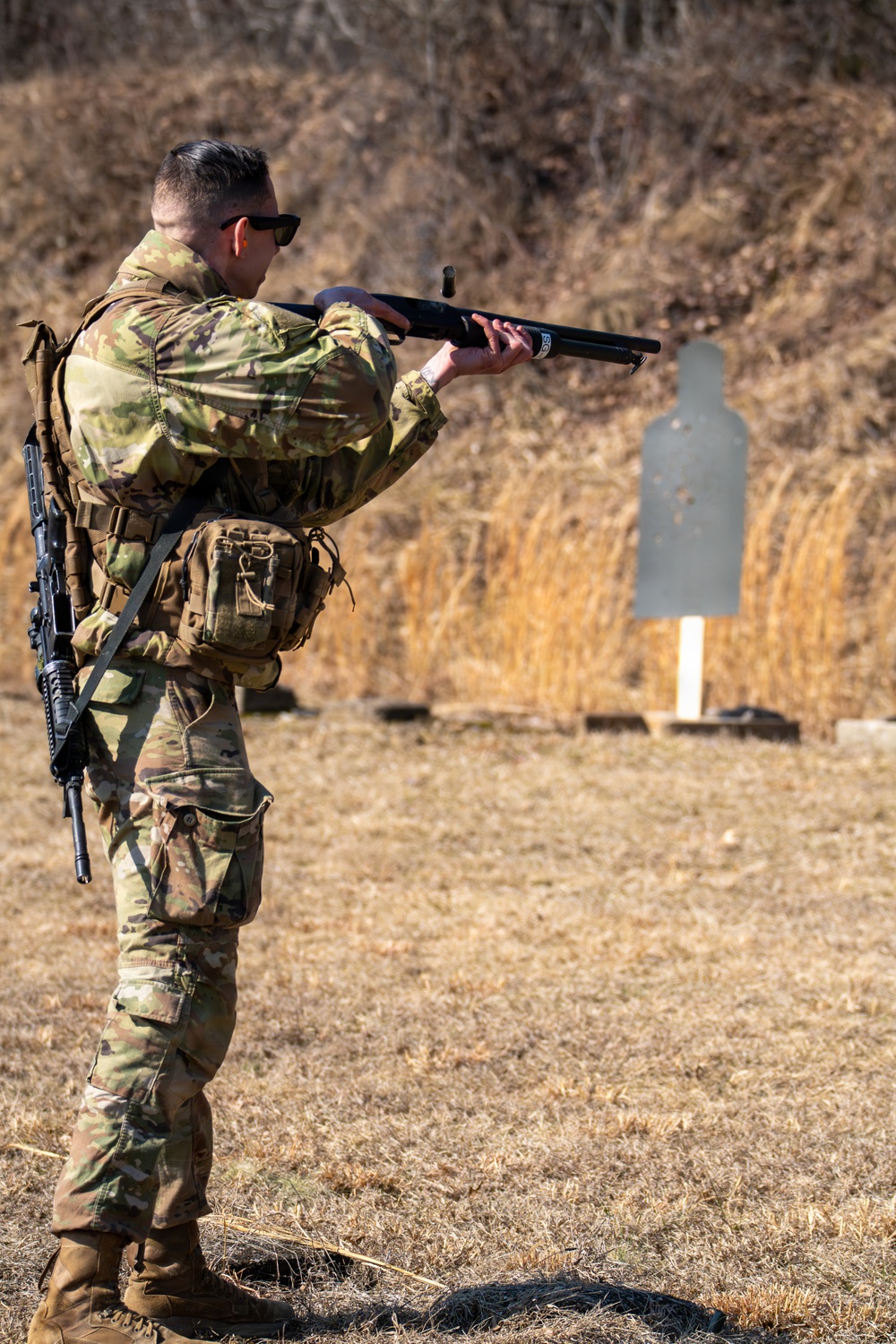 1-109th Infantry conducts weapons training