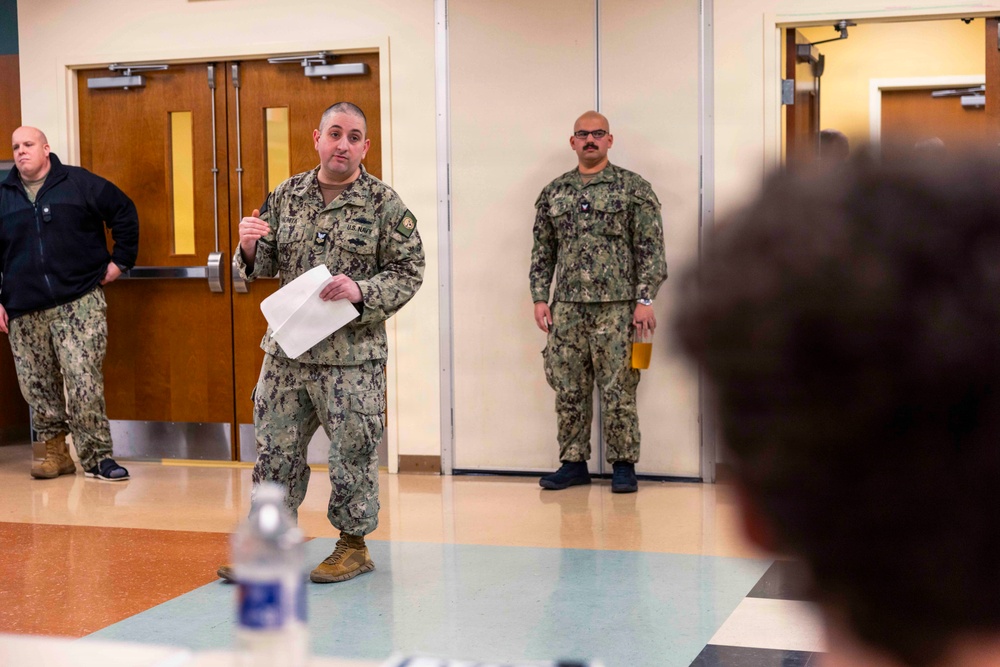 NTAG Pittsburgh Recruiters Host a Delayed Entry Program Meeting