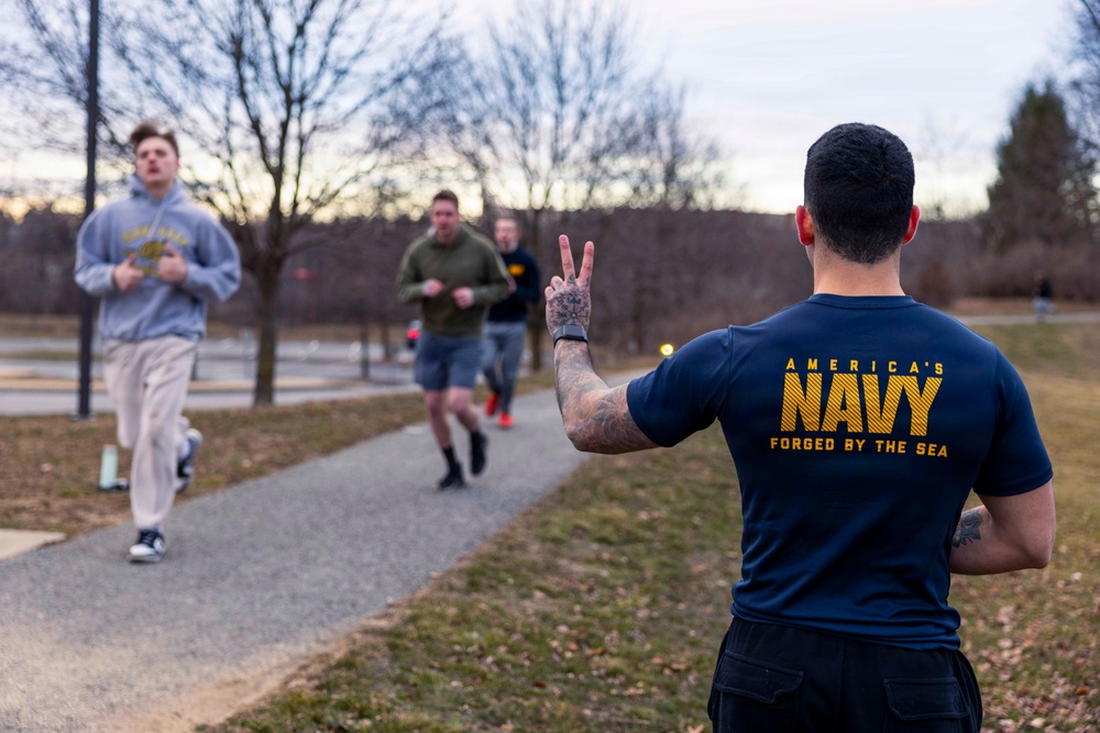 NTAG Pittsburgh Recruiters Host a Delayed Entry Program Meeting