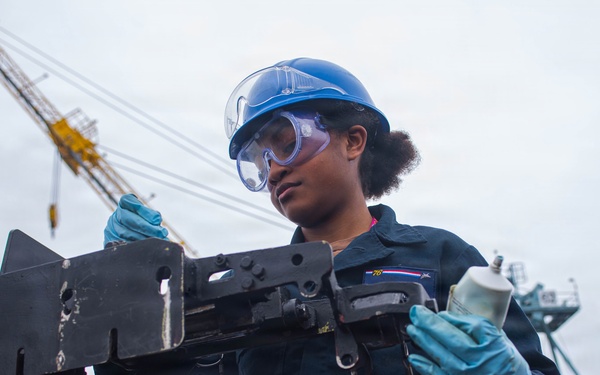 Ronald Reagan Sailors Perform Weapons Maintenance