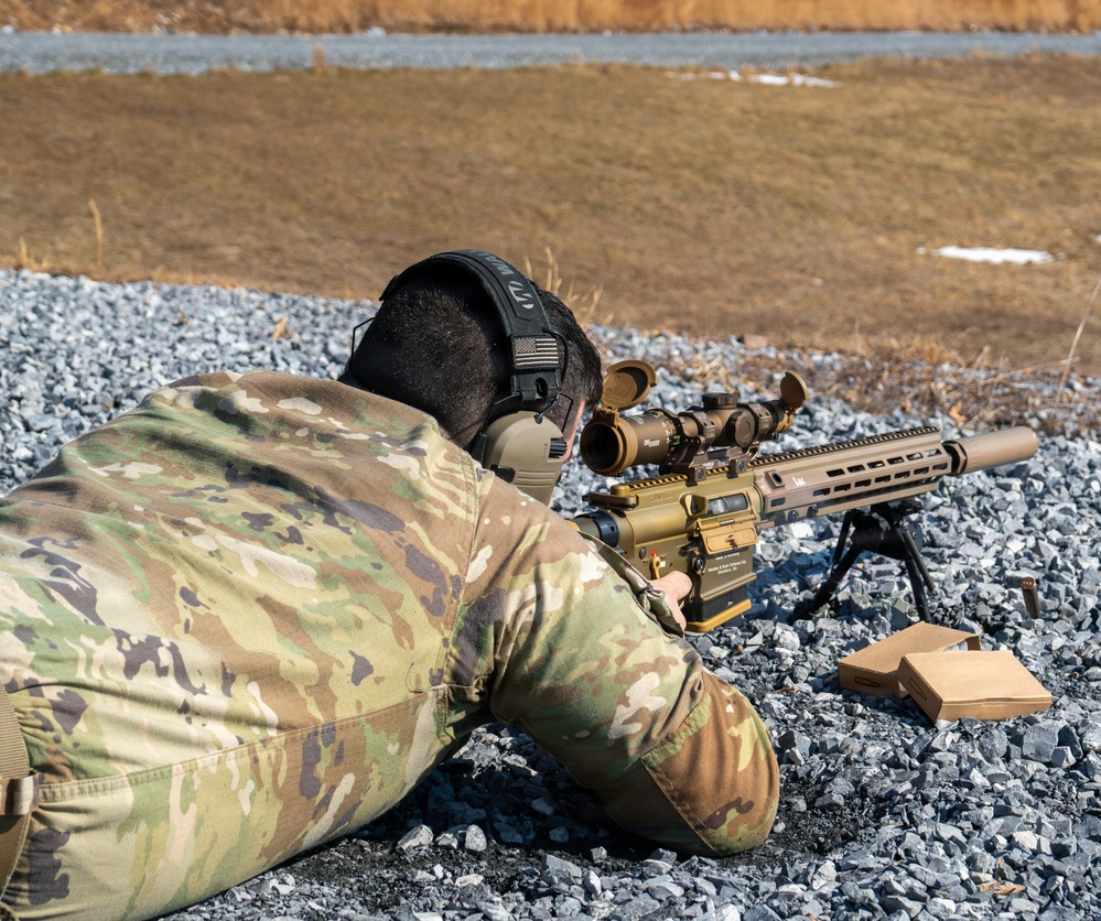 1-109th Infantry conducts weapons training