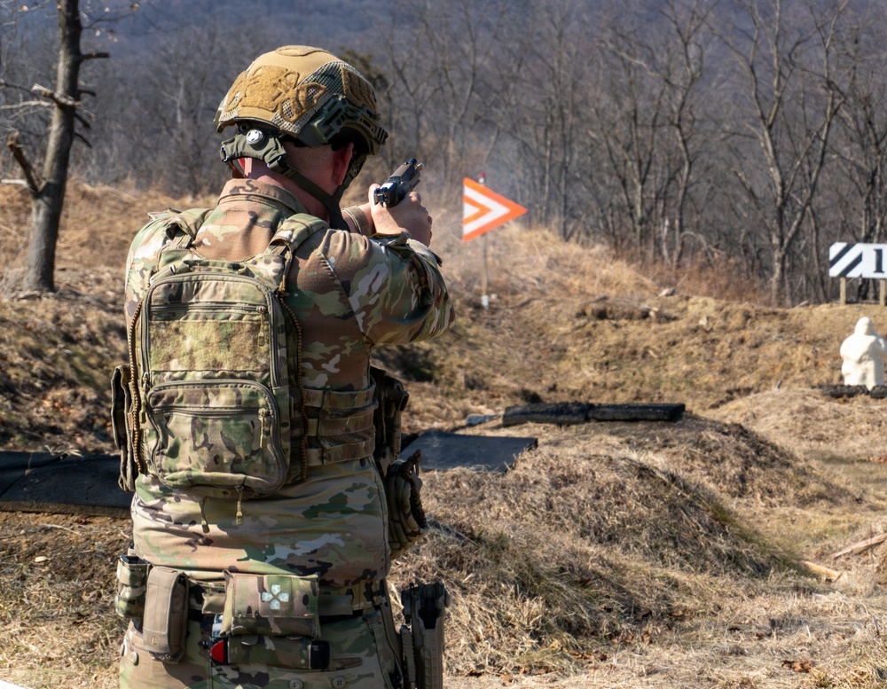 1-109th Infantry conducts weapons training