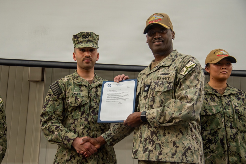 Surface Warfare Engineering School Command (SWESC) Great Lakes Holds All Hands Awards Ceremony