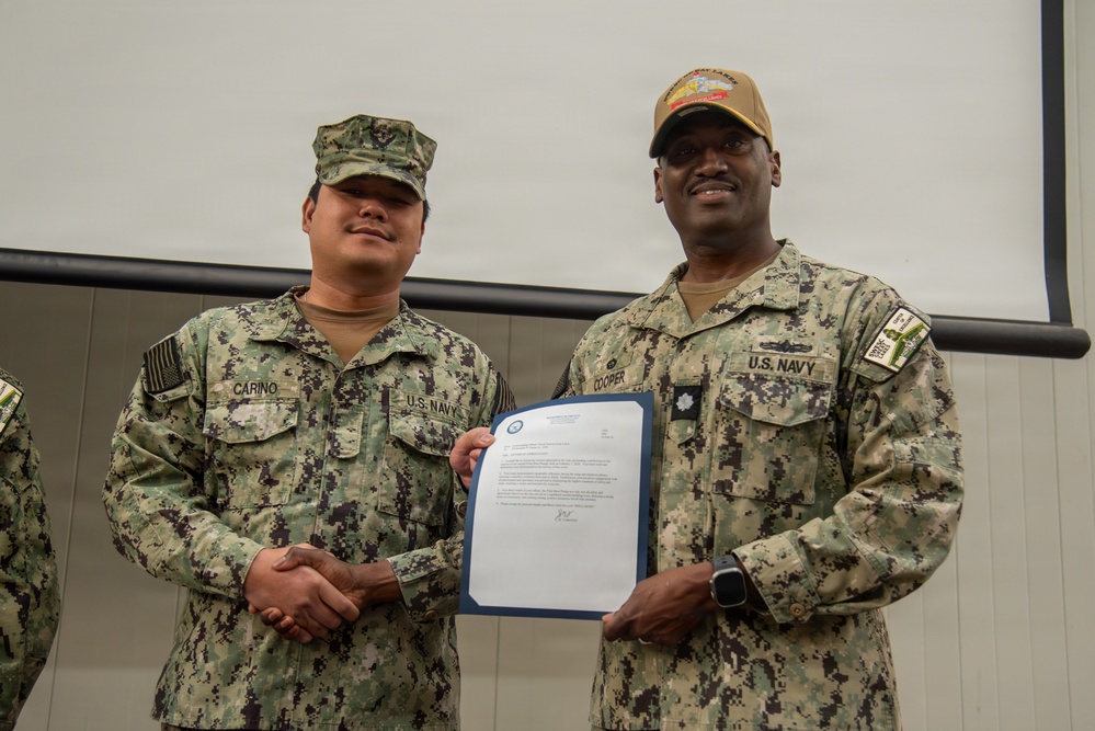 Surface Warfare Engineering School Command (SWESC) Great Lakes Holds All Hands Awards Ceremony