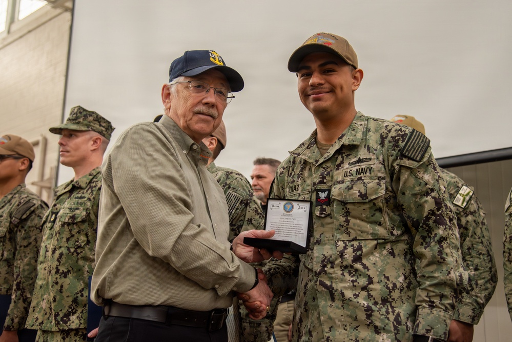 Surface Warfare Engineering School Command (SWESC) Great Lakes Holds All Hands Awards Ceremony