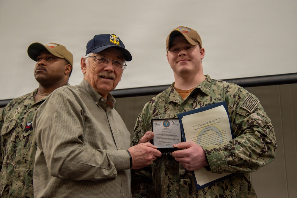 Surface Warfare Engineering School Command (SWESC) Great Lakes Holds All Hands Awards Ceremony
