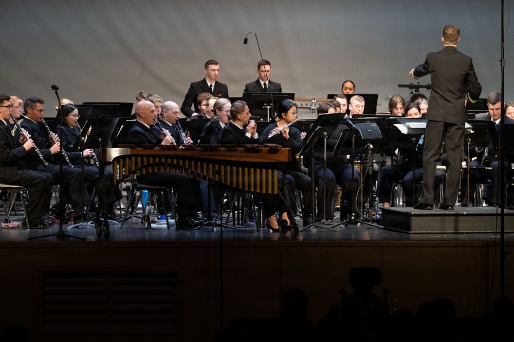 Navy Band performs for Hershey students