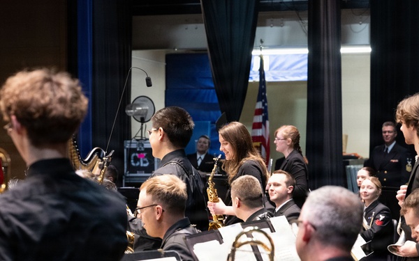 Navy Band performs for Hershey students