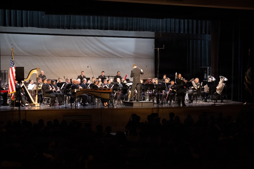 Navy Band performs for Hershey students