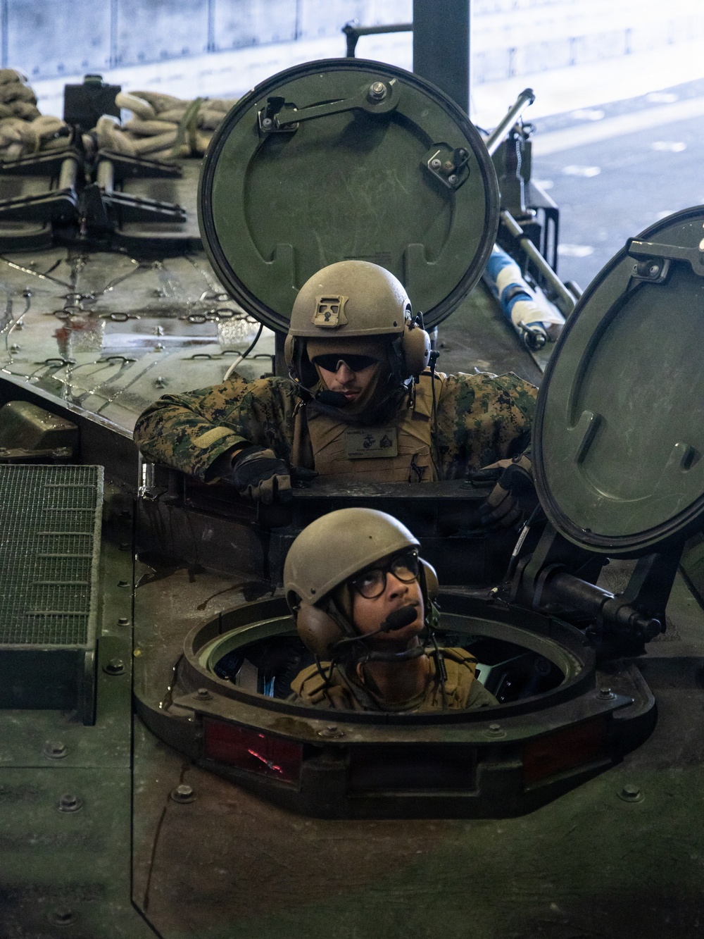 Marines with 2nd AA Bn conduct ACV well deck operations aboard USS Arlington