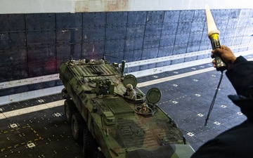 Marines with 2nd AA Bn conduct ACV well deck operations aboard USS Arlington