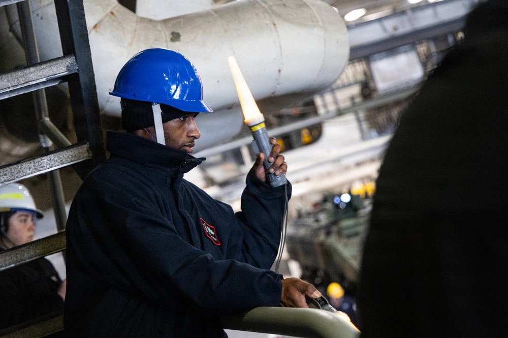 Marines with 2nd AA Bn conduct ACV well deck operations aboard USS Arlington