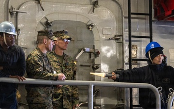 Marines with 2nd AA Bn conduct ACV well deck operations aboard USS Arlington