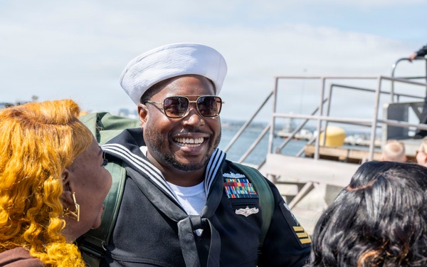 USS Cincinnati (LCS 20) Returns to Naval Base San Diego