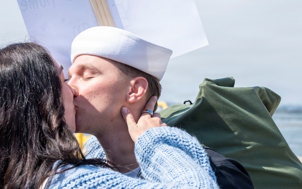 USS Cincinnati (LCS 20) Returns to Naval Base San Diego