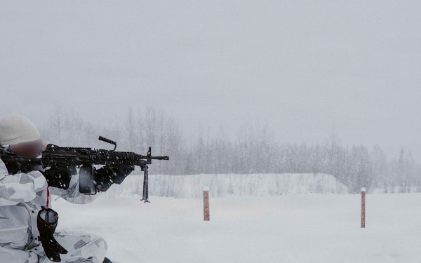 NSWG2 personnel conduct cold weather training during AE26