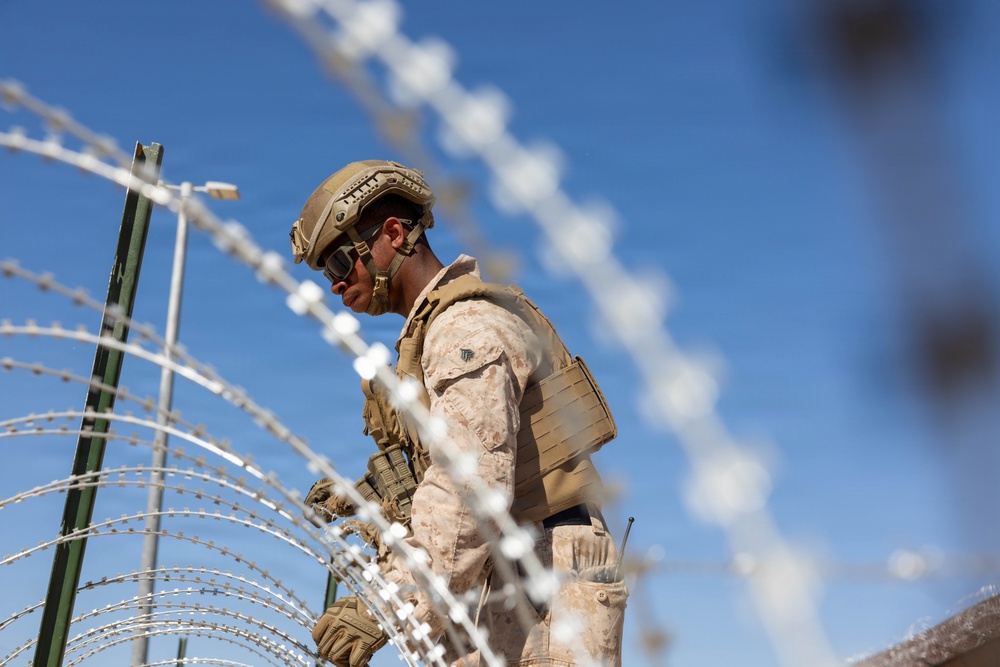 JTF-SB Marines begin training U.S. Soldiers