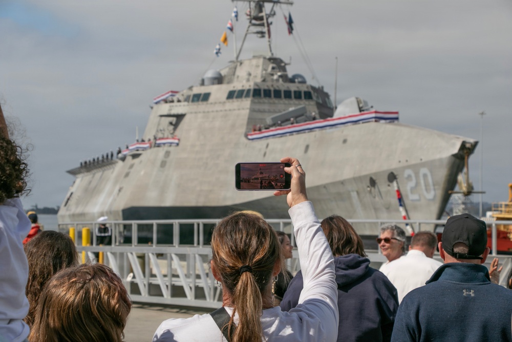 USS Cincinnati Returns to Homeport in San Diego