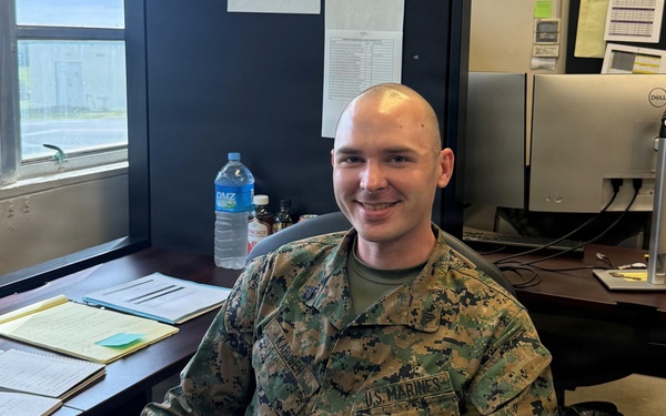 Marine reservist earns Reserve Administration Non-Commissioned Officer of the Year
