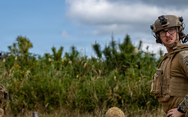 5th Air Naval Gunfire Liaison Company and 2nd Battalion, 7th Marines, conduct mortar range