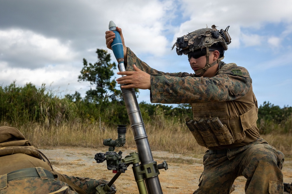 5th Air Naval Gunfire Liaison Company and 2nd Battalion, 7th Marines, conduct mortar range