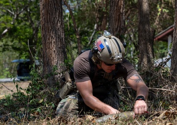 U.S. Navy and Royal Thai Navy EOD teams conduct surface and IED scenarios