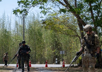 U.S. Navy and Royal Thai Navy EOD teams conduct surface and IED scenarios