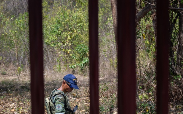U.S. Navy and Royal Thai Navy EOD teams conduct surface and IED scenarios