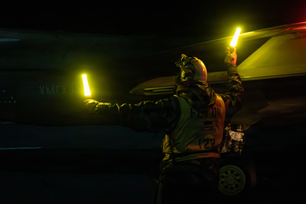 31st MEU | F-35 Night Flight Operations