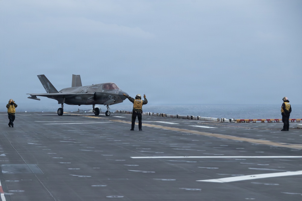 31st MEU | F-35 Night Flight Operations