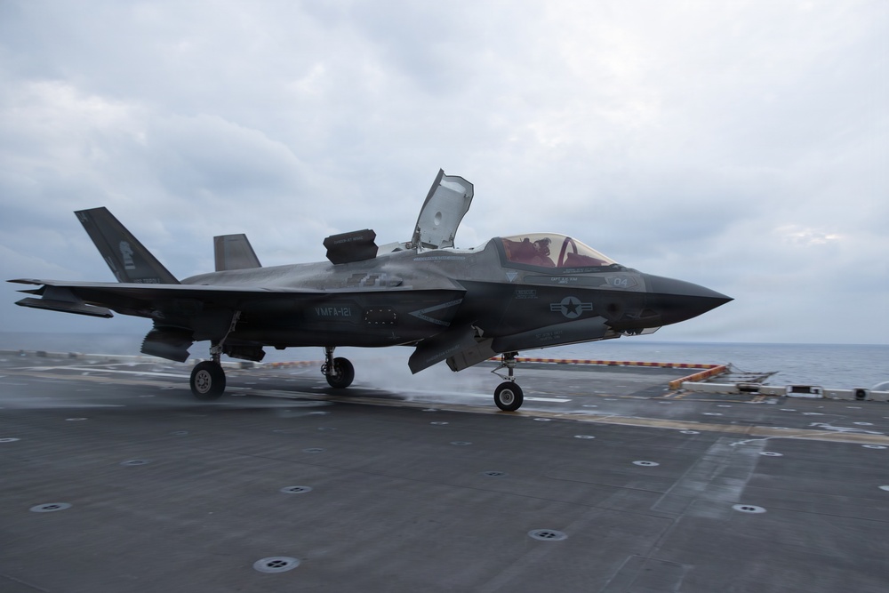 31st MEU | F-35 Night Flight Operations