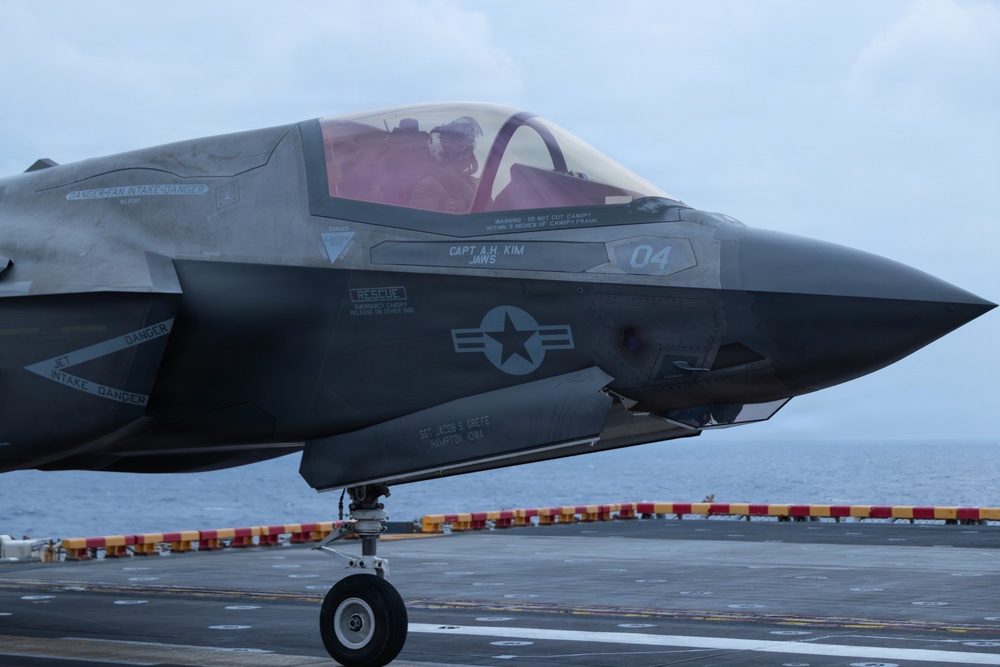 31st MEU | F-35 Night Flight Operations