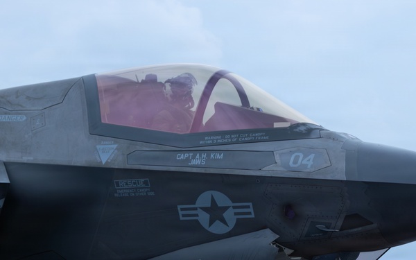 31st MEU | F-35 Night Flight Operations