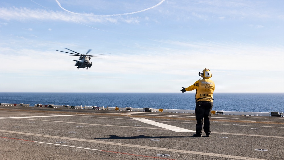 I MEF Deputy Commanding General Visits 11th MEU Marines and Sailors Aboard USS Boxer