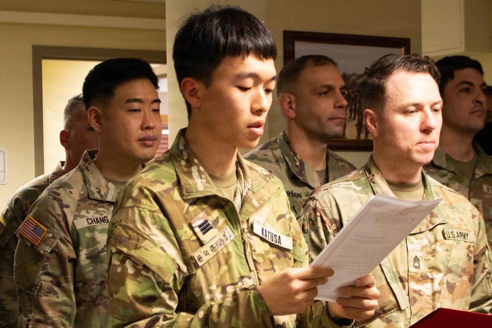 Recognizing Personnel Behind the Bayonet Hill 180 Ceremony