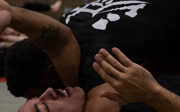 CORE26 | Mixed Martial Arts Frontline Fighters Host MMA Clinic for Troops in Norway