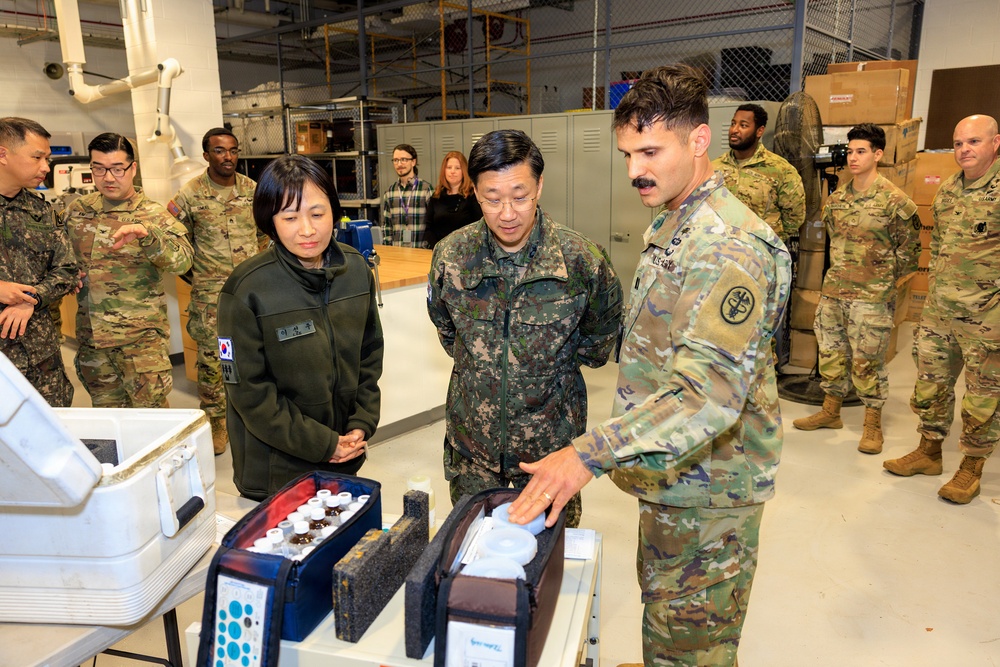 Republic of Korea Army Surgeon General visits Defense Centers for Public Health - Aberdeen