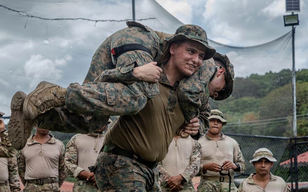 U.S. Marines teach Tactical Combat Casualty Care at Vasco Nunez de Balboa